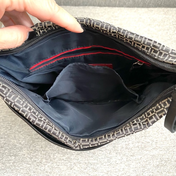 Tommy Hilfiger Crossbody bag - Picture 6 of 7